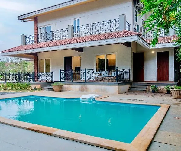 Saffronstays Boulevard Stonehouse - Pool Villa With Mountain Views