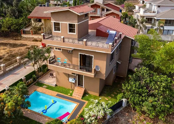 Stayvista\'S Moonlit Hills - Retreat With Pool, Scenic View, And Indoor Games