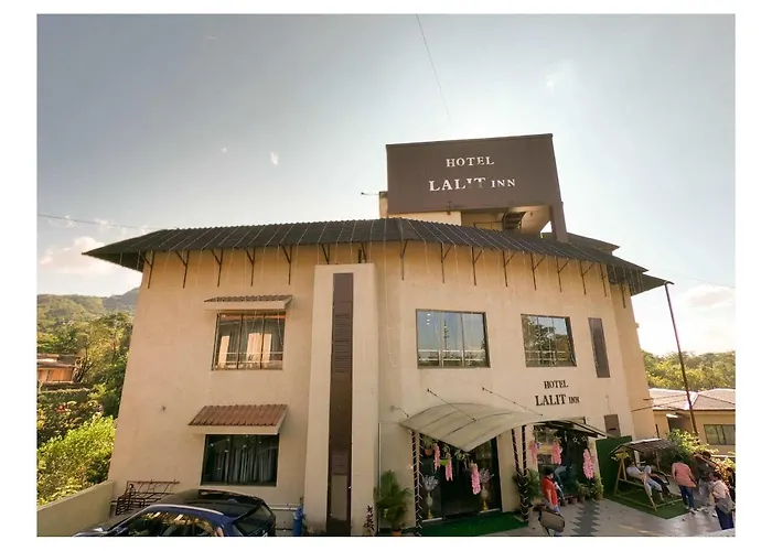 Hotel Lalit Inn