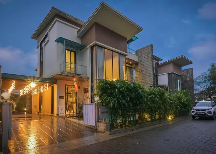 Misty Villa By Tropicana Stays