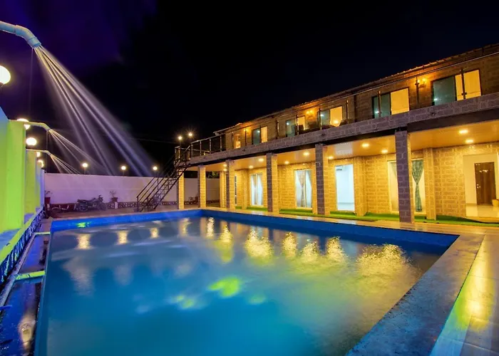 Empyrean Stay Ll 2Bhk Ll Cobra Villa Ll Near Malavali Railway Station Lonavala, Breakfast Free