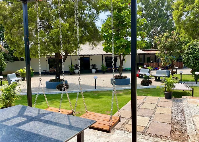 Canvas Villa & Resort - Lonavala