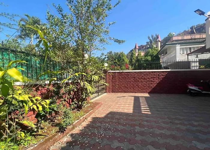 Valecha Villa Entire 4Bhkbunglow With 5000 Sq Ft Garden