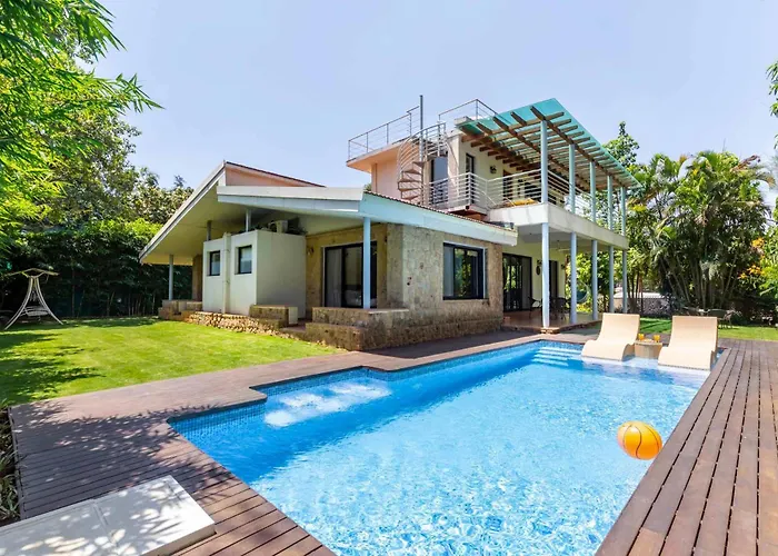 Stayvista\'S Villa Verona - Enjoy A Heated Pool And Snooker Table For An Unforgettable Stay