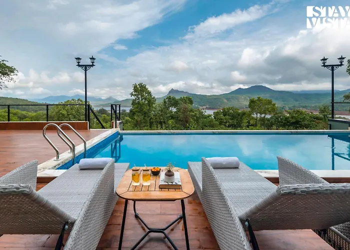 Stayvista At La Rive With Swimming Pool & Lake View Villa