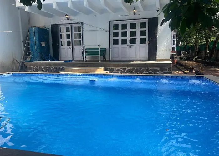 Silver Oaks Villa