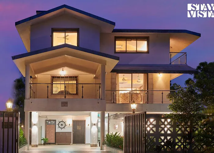 Stayvista\'S River Song - Riverview Villa With Jacuzzi & Indoor Fun