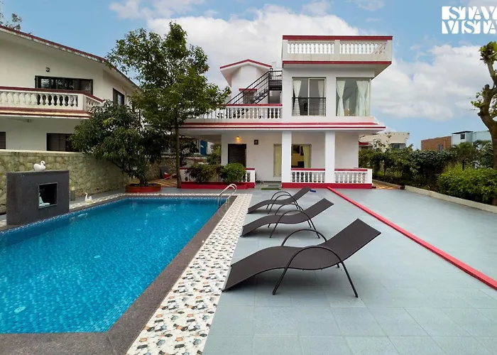 Stayvista\'S Monarch Villa - Terrace Retreat With Pool And Gazebo Bliss