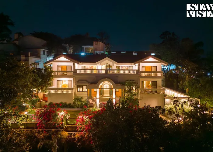 Stayvista At Villa Tesoro With Outdoor Pool, Wifi