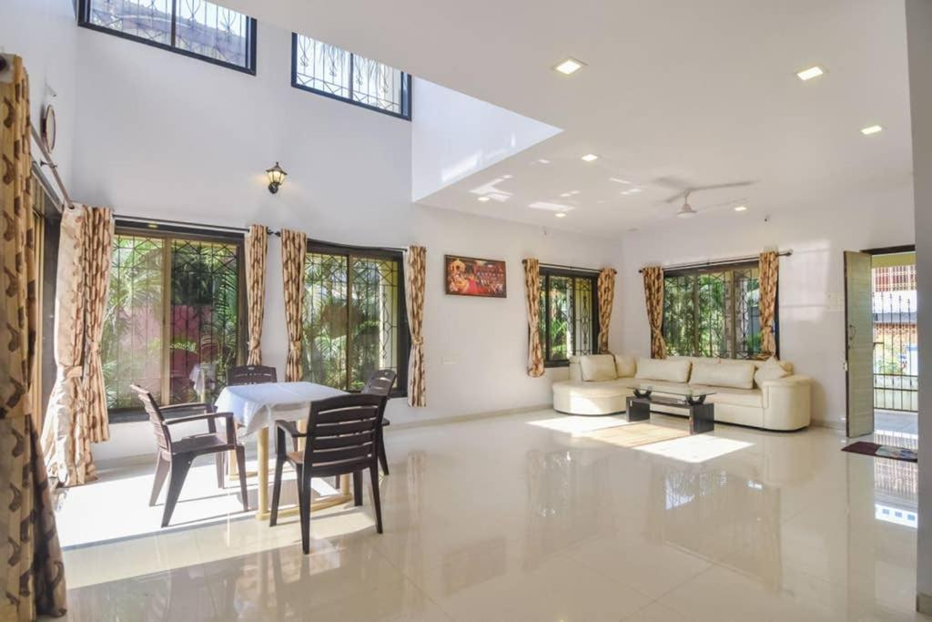 Villa Ash Villa- A 5bhk Pleasant Vacation *