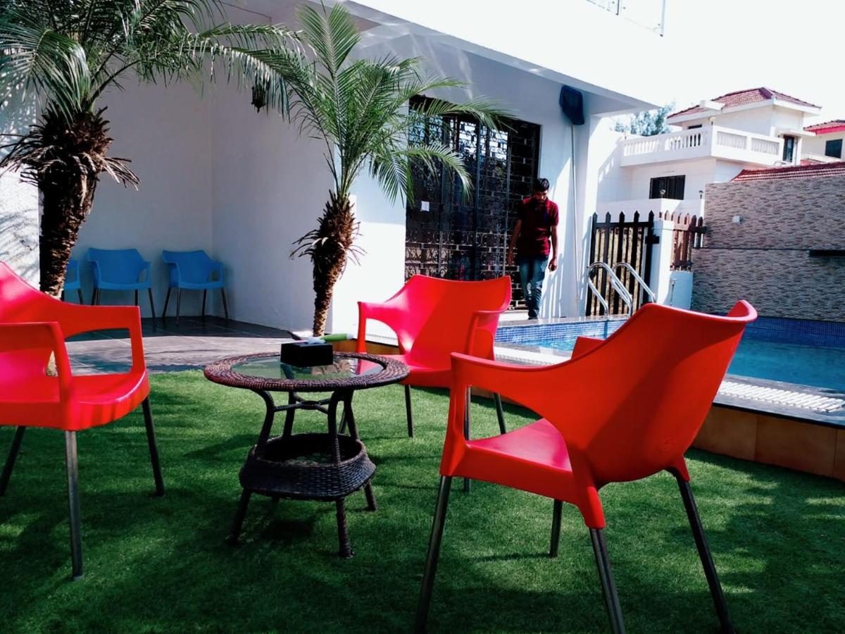 Villa White *