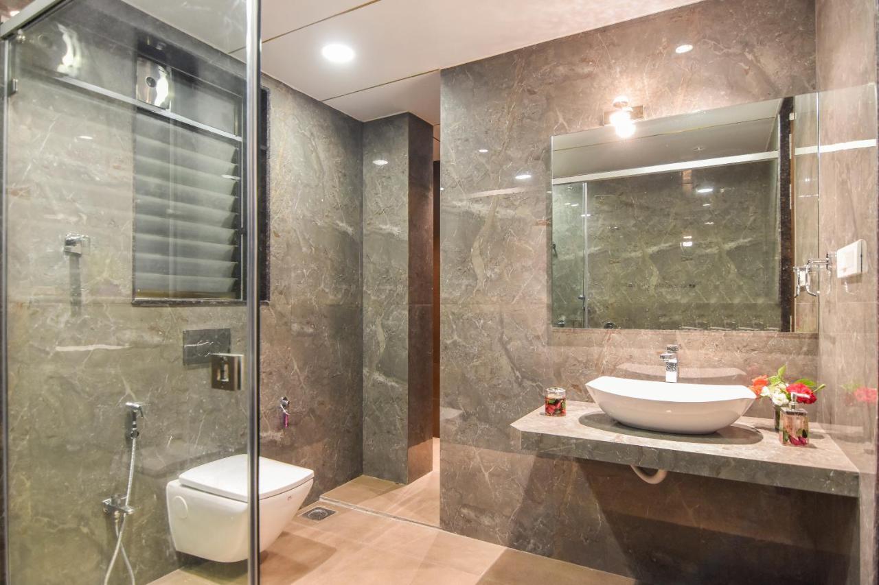 Villa Eko Gold -titanium