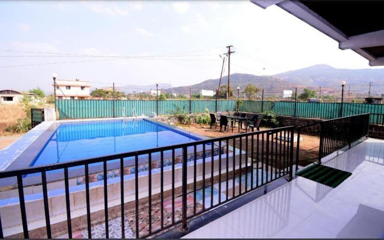 Paras 4bhk Villa