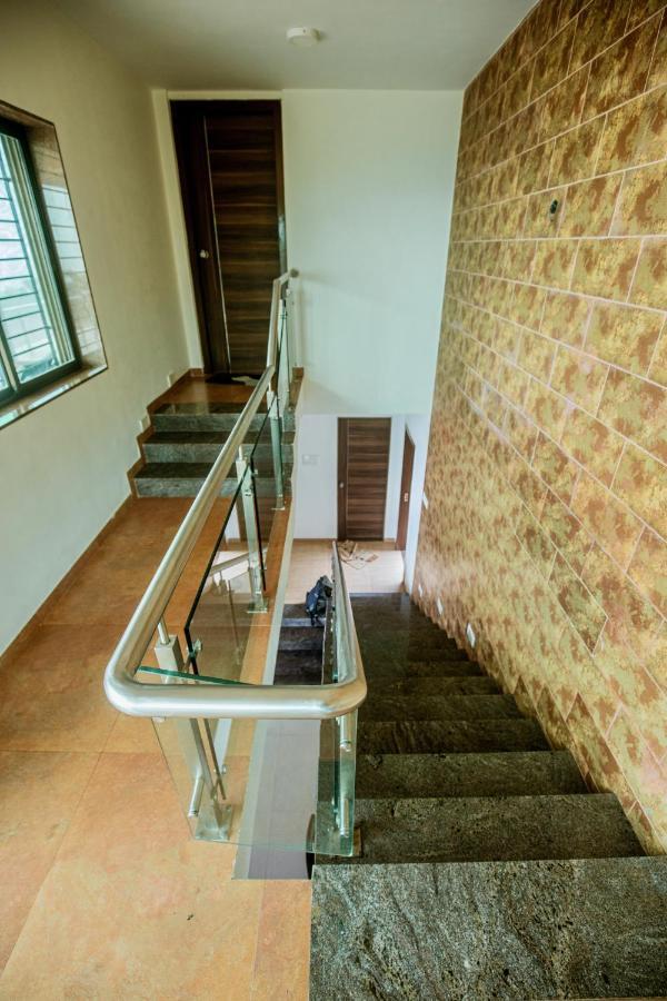 Jumbo Farmhouse, Pawna Villa *