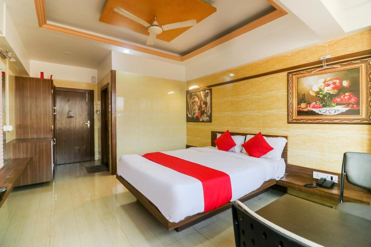 Hotel Oyo 24161 Centre Point