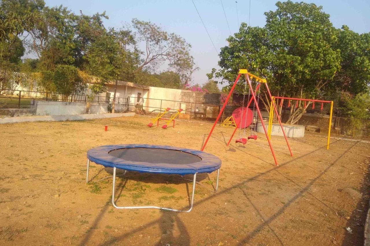 Parishreya Lonavala
