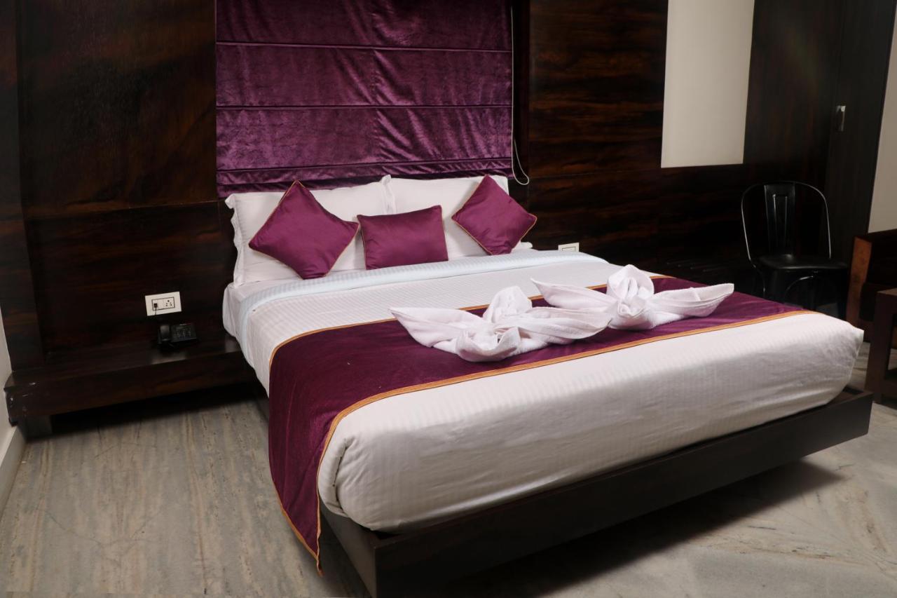 Hotel Planet Four Lonavala