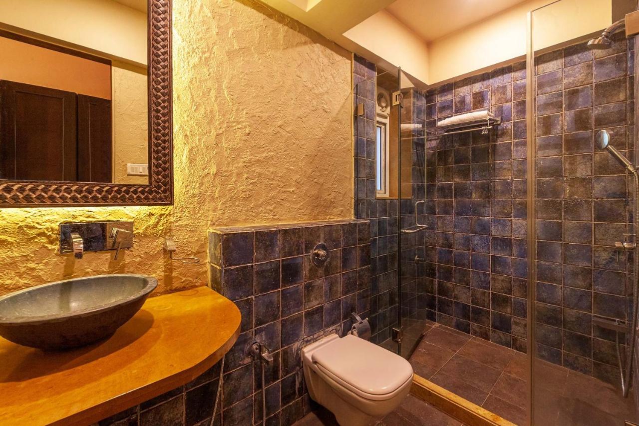 Stayvista's The Happy Hive - Cozy And A Pool For A Delightful Lonavala