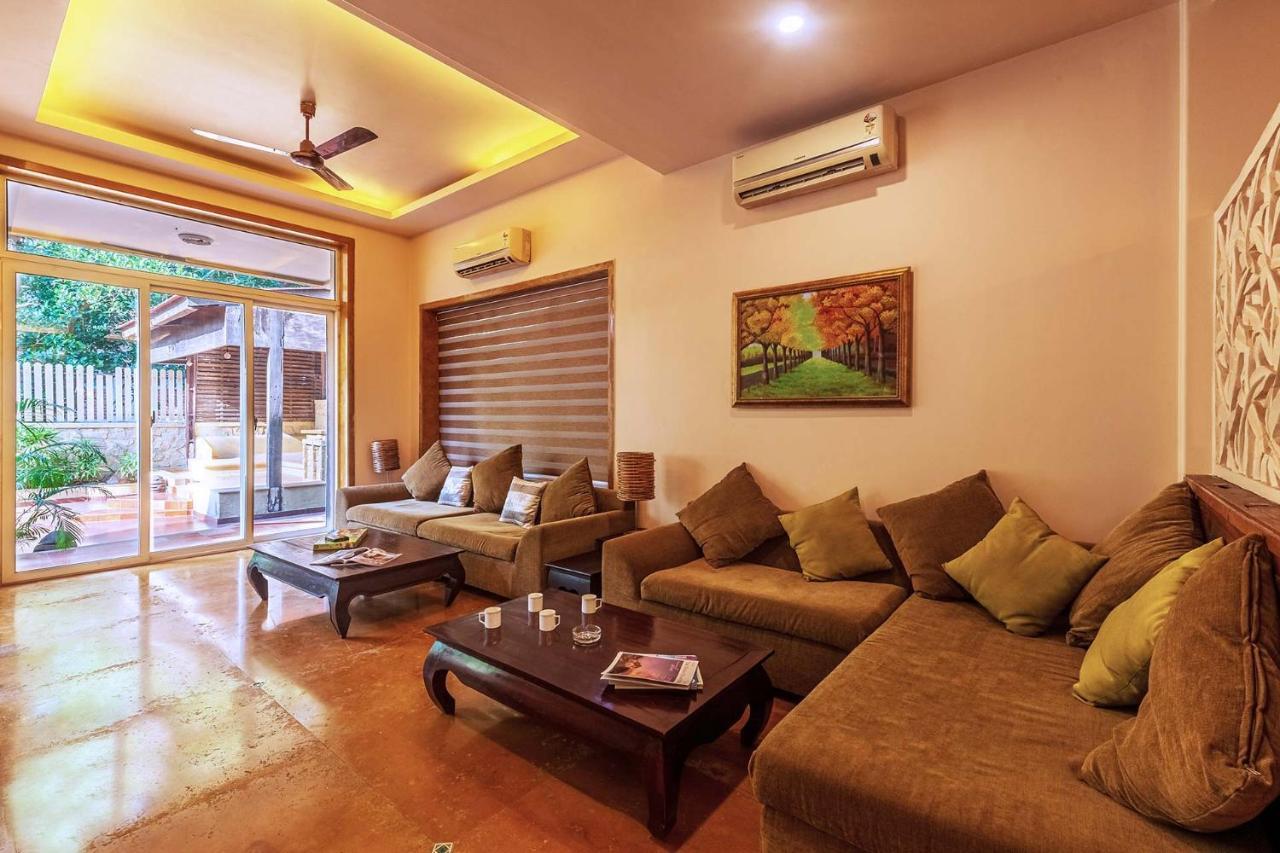 Villa Stayvista's The Happy Hive - Cozy And A Pool For A Delightful Lonavala
