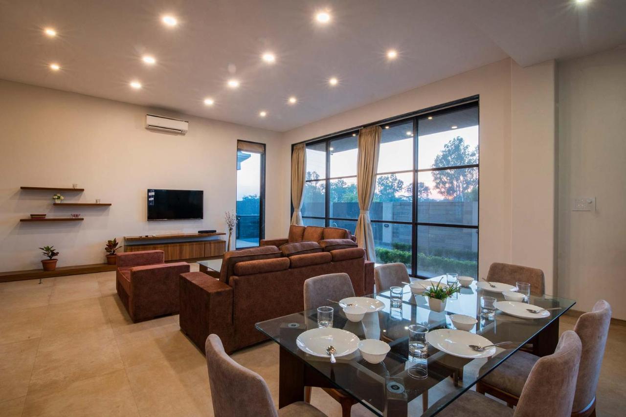 Stayvista's Hillside Cove - Mountain-view With Plunge Pool & Kids Zone Villa