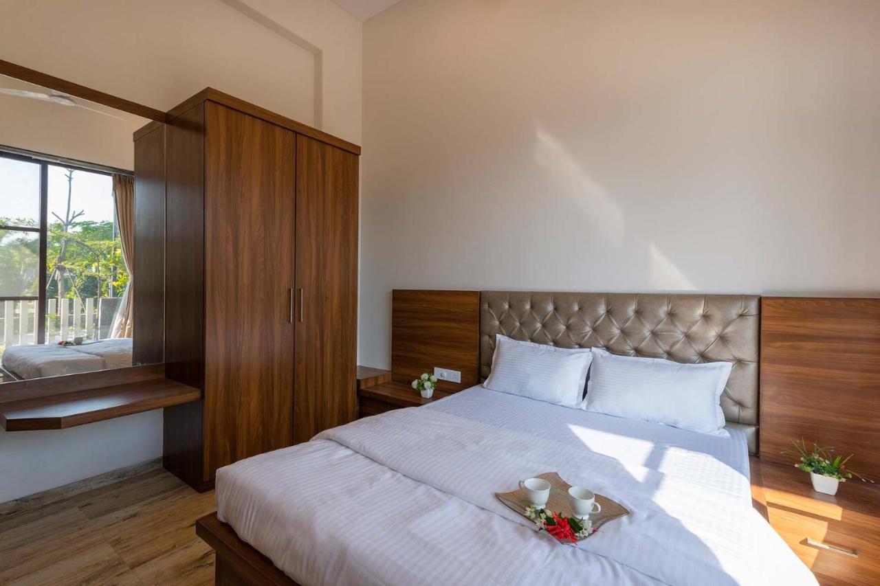 Stayvista's Hillside Cove - Mountain-view With Plunge Pool & Kids Zone
