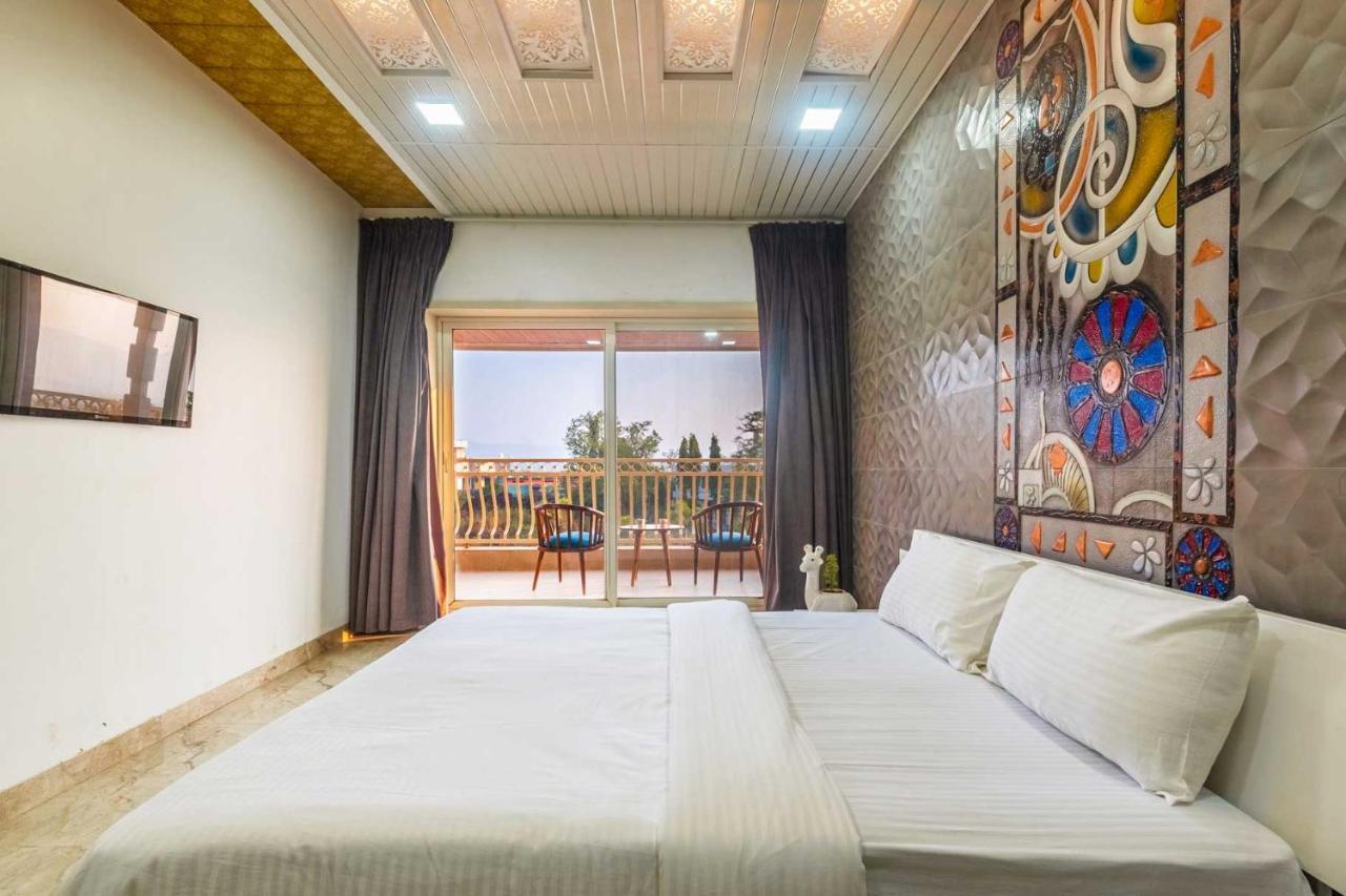 Ayurkutir Villa: Relaxation Oasis With Pool, Gym & Snooker