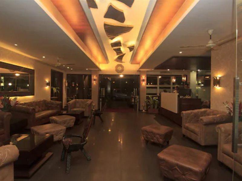 Chandralok Hotel 3*