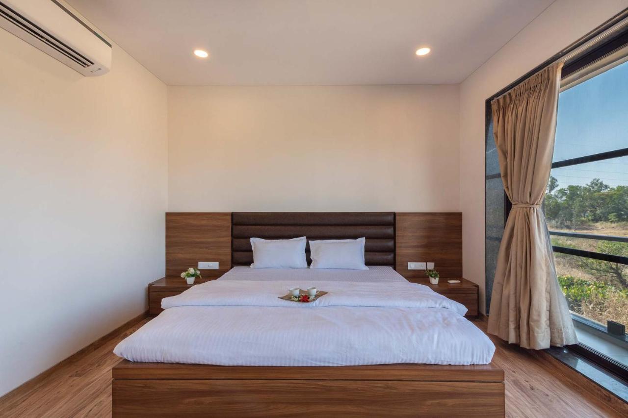 Stayvista's Hillside Cove - Mountain-view With Plunge Pool & Kids Zone *
