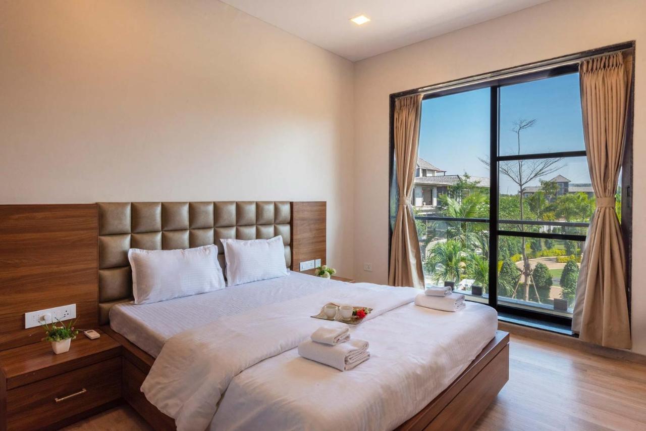 Stayvista's Hillside Cove - Mountain-view With Plunge Pool & Kids Zone Villa Lonavala