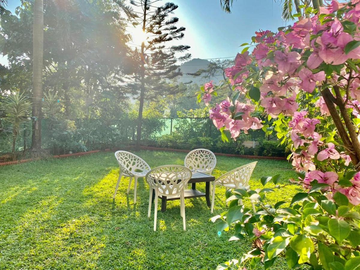 Villa West Valley 4bhk *