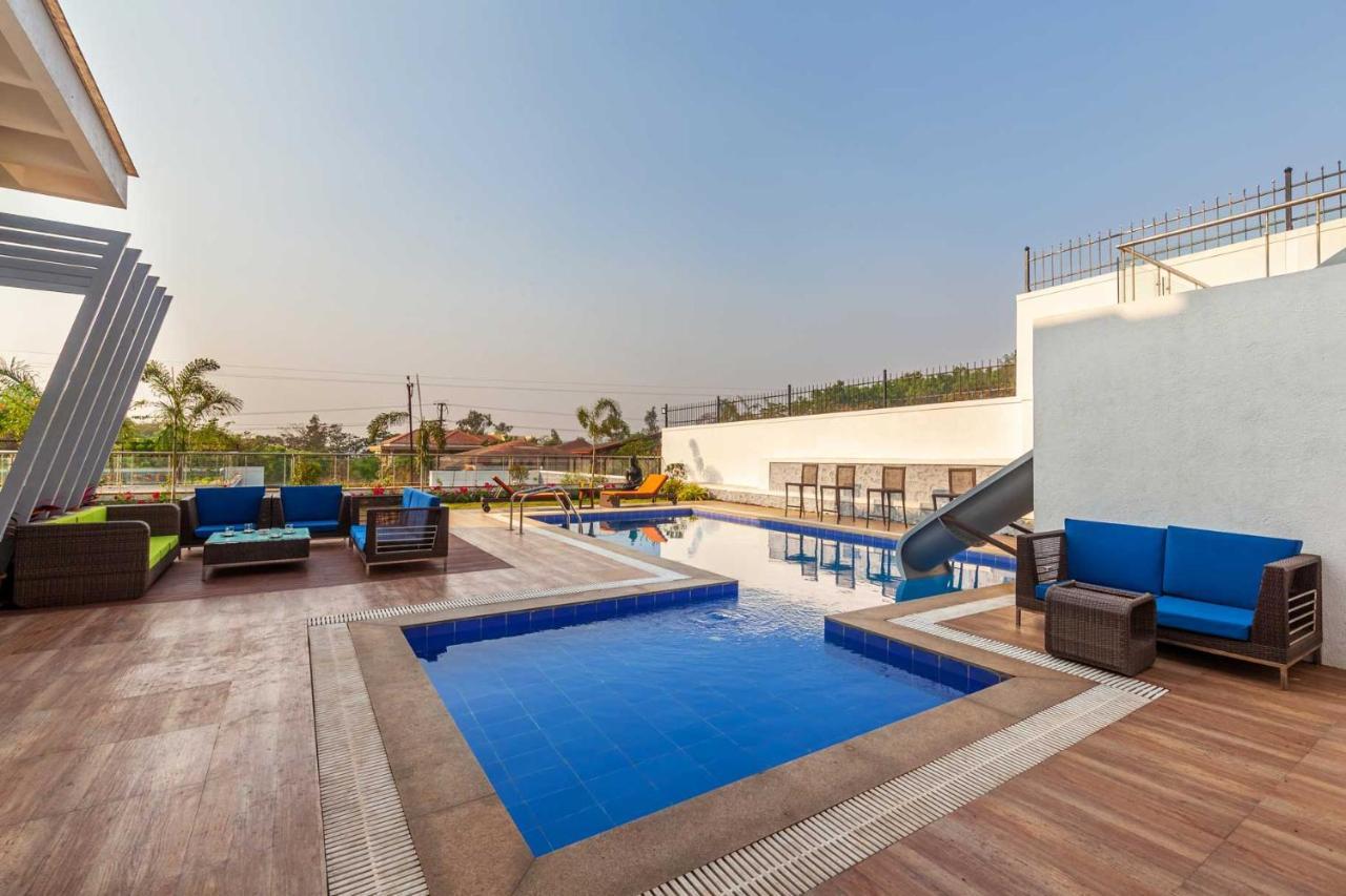 Villa Stayvista's White Pebbles - A With Theater & Swimming Pool Lonavala