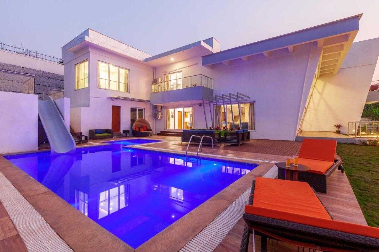 Stayvista's White Pebbles - A With Theater & Swimming Pool
