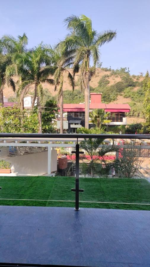 Hempriya - 3bhk Wit A Private Pool * Lonavala