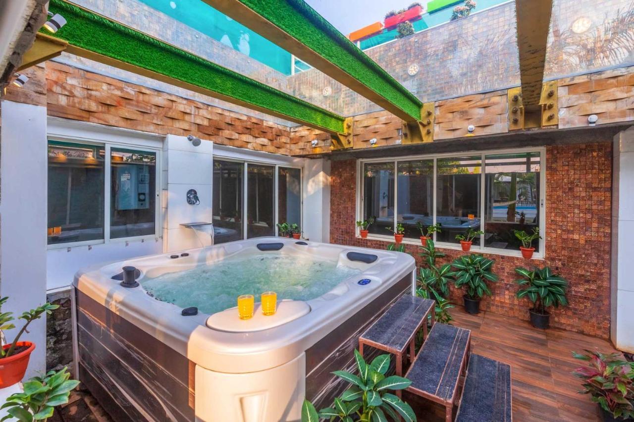 Ayurkutir Villa: Relaxation Oasis With Pool, Gym & Snooker * Lonavala