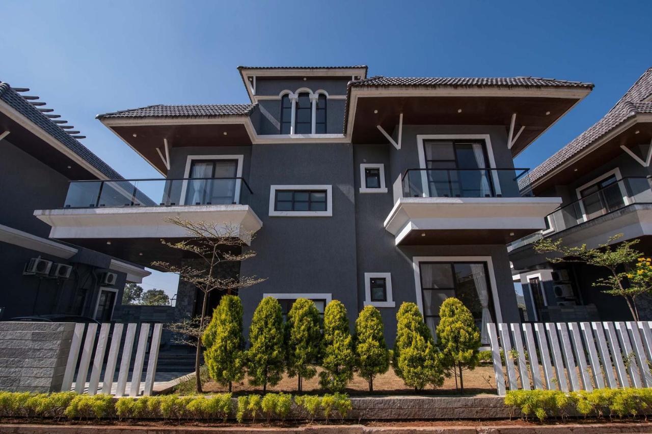 Stayvista's Hillside Cove - Mountain-view With Plunge Pool & Kids Zone * Lonavala
