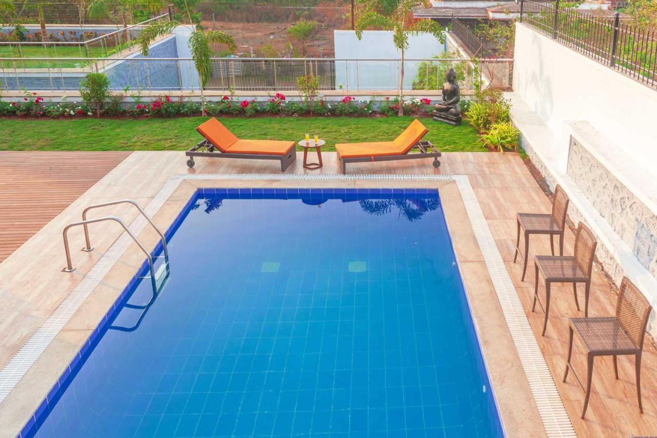Stayvista's White Pebbles - A With Theater & Swimming Pool