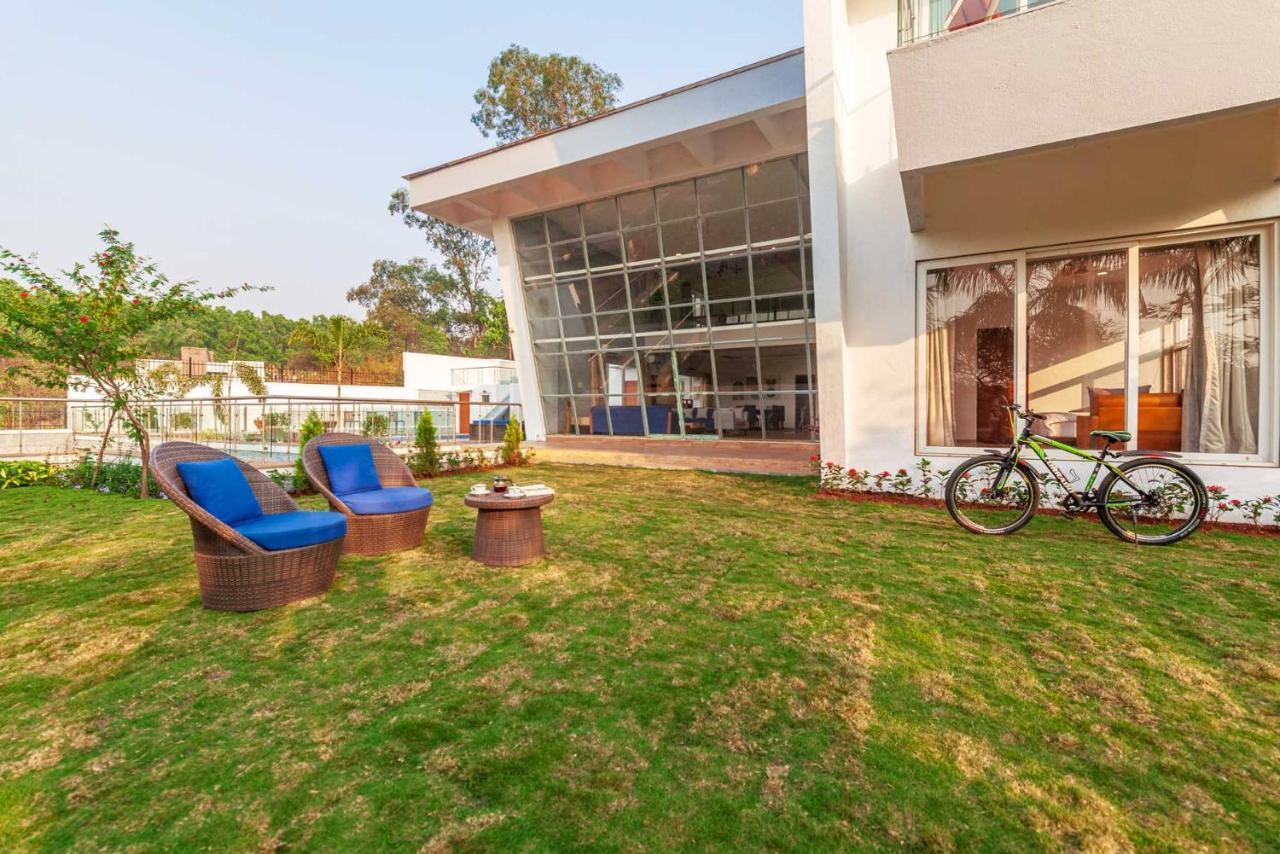 Stayvista's White Pebbles - A With Theater & Swimming Pool