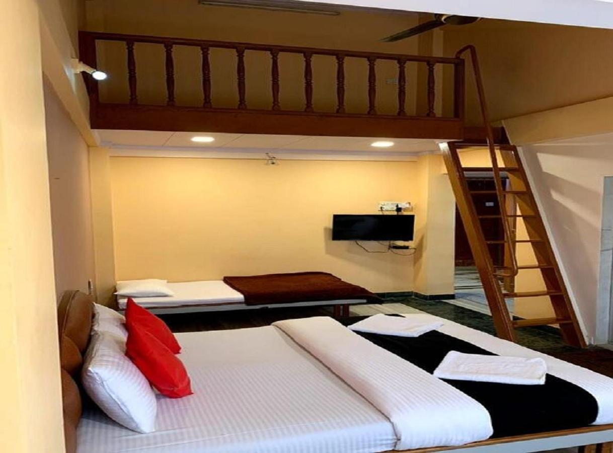 Hotel Sumitra Palace