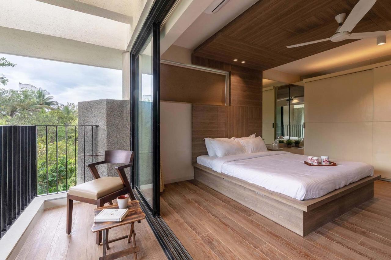 Foresta By Stayvista With Modern Decor, Swimming Pool & Expansive Lawn For A Perfect Escape
