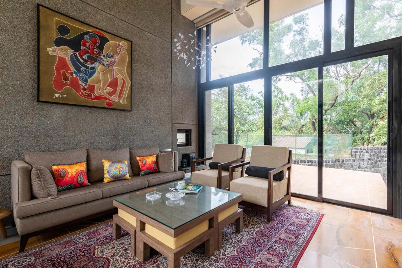 Villa Foresta By Stayvista With Modern Decor, Swimming Pool & Expansive Lawn For A Perfect Escape *