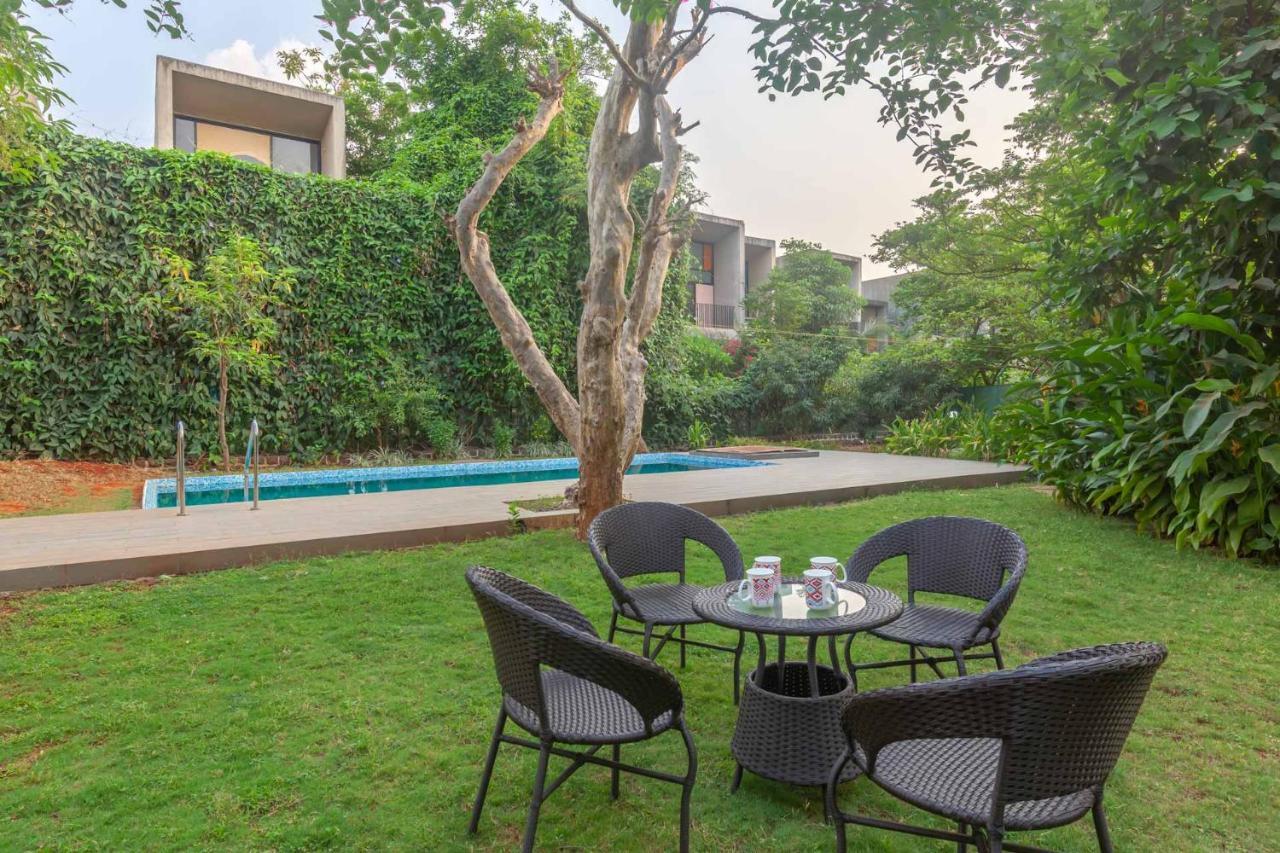 Foresta By Stayvista With Modern Decor, Swimming Pool & Expansive Lawn For A Perfect Escape Villa