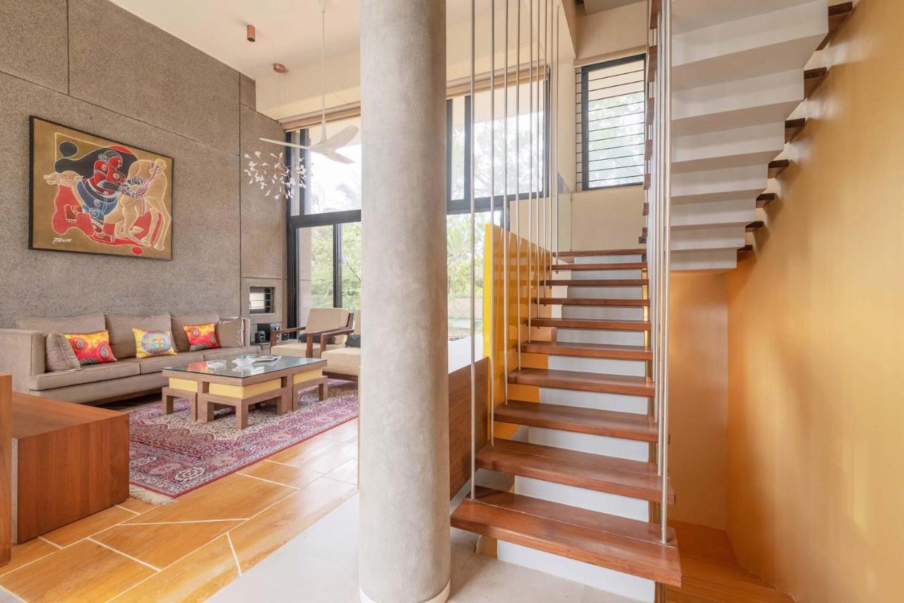 Foresta By Stayvista With Modern Decor, Swimming Pool & Expansive Lawn For A Perfect Escape Villa