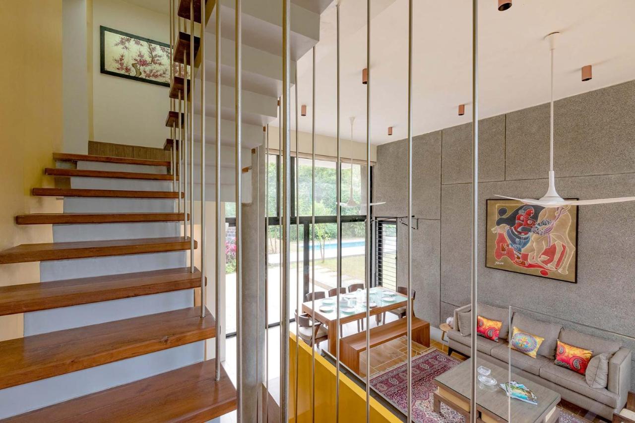 Villa Foresta By Stayvista With Modern Decor, Swimming Pool & Expansive Lawn For A Perfect Escape Lonavala