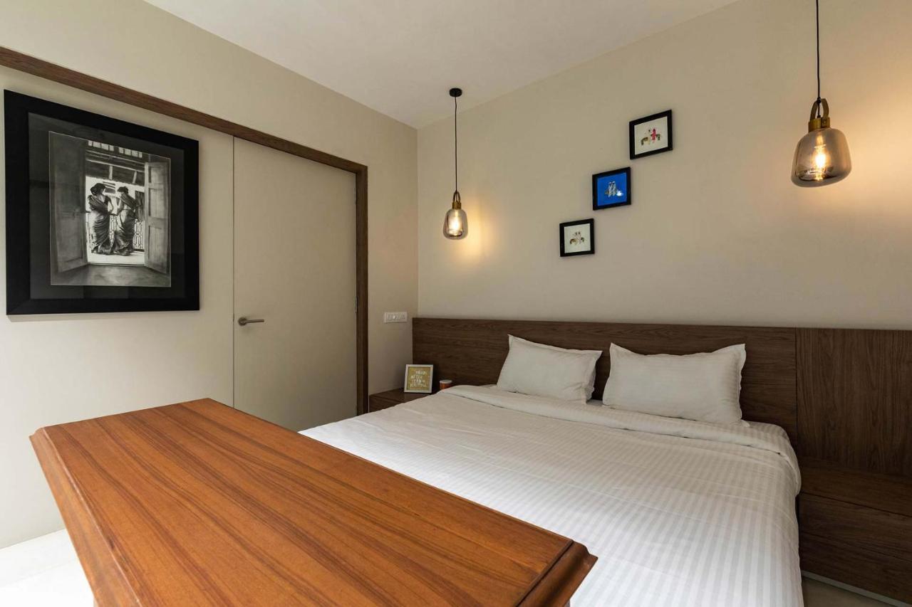 Villa Foresta By Stayvista With Modern Decor, Swimming Pool & Expansive Lawn For A Perfect Escape