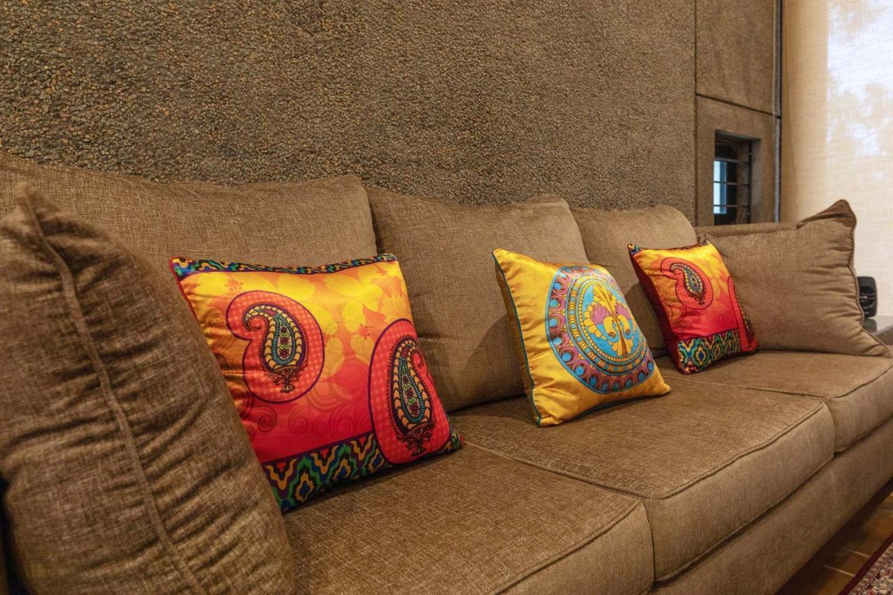 Foresta By Stayvista With Modern Decor, Swimming Pool & Expansive Lawn For A Perfect Escape * Lonavala