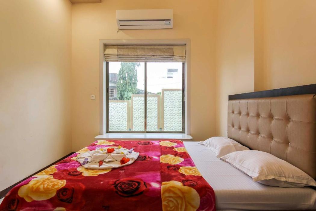 Villa Glory With Swimming Pool On Terrace 4bhk