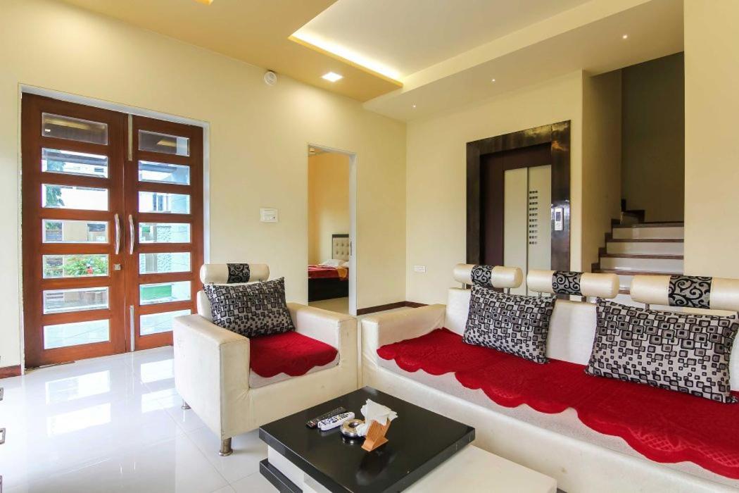 Villa Glory With Swimming Pool On Terrace 4bhk Lonavala