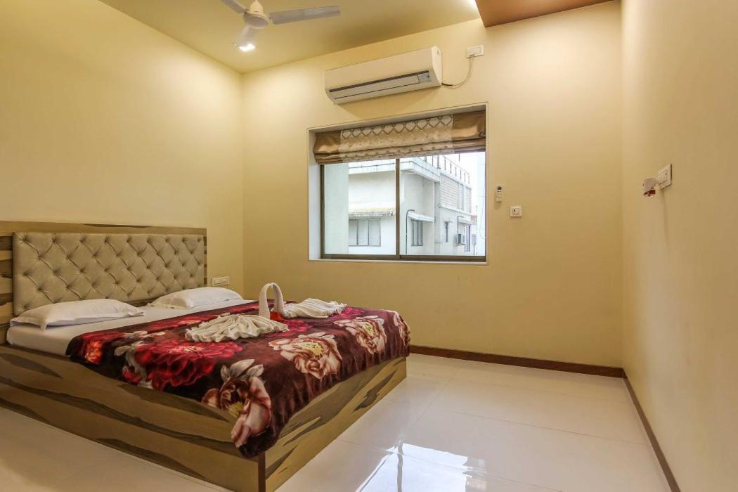 Glory With Swimming Pool On Terrace 4bhk Villa