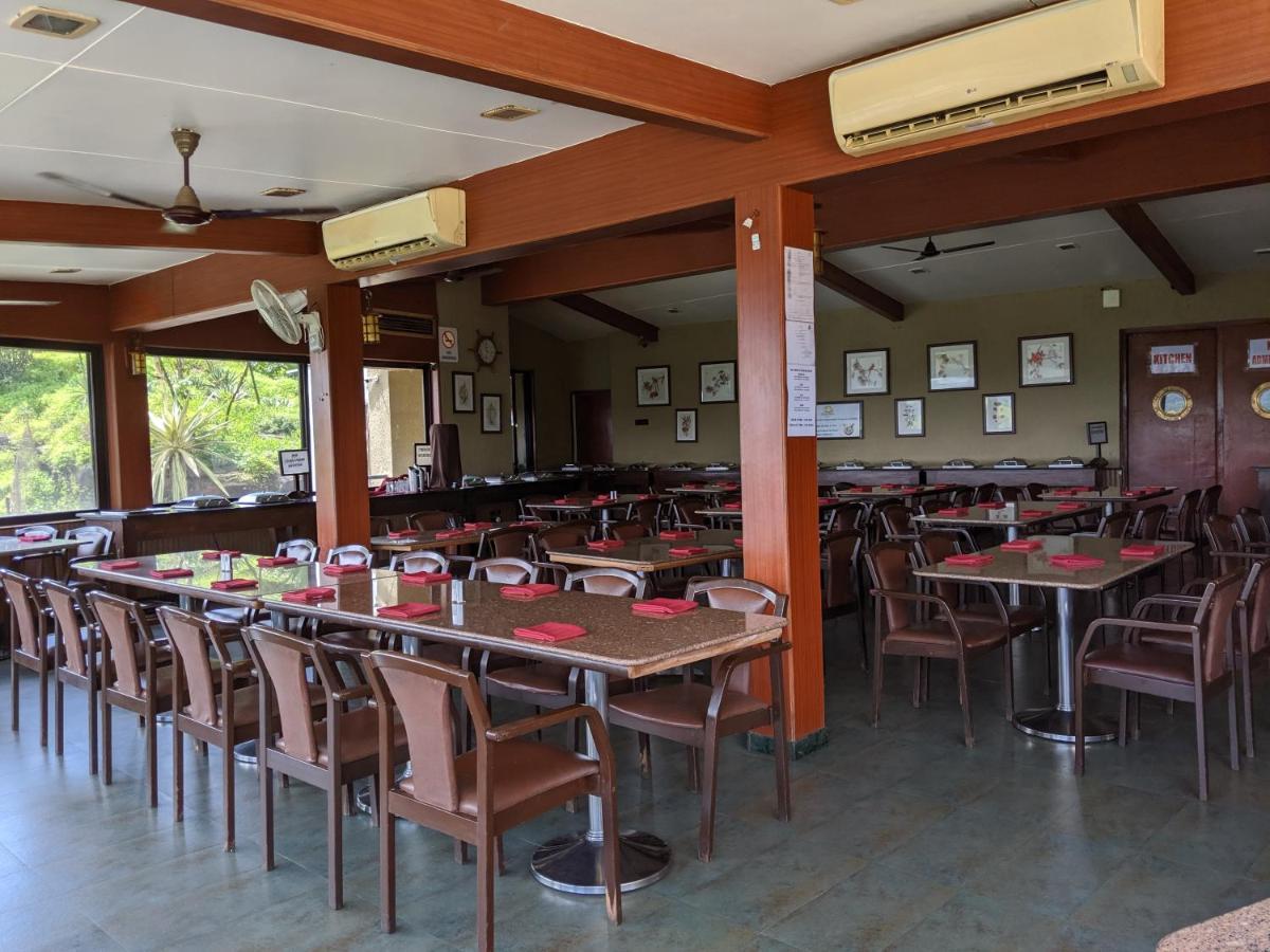 Resort Upper Deck - And Relax At The Highest Peak