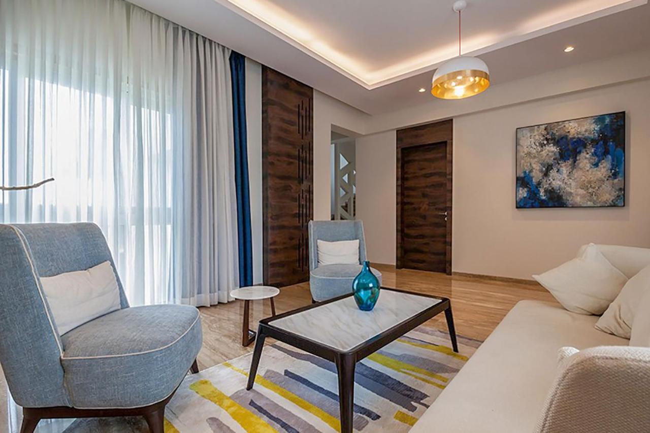 Azul: Stayvista Retreat With Pool, Snooker & Garden Gazebo *